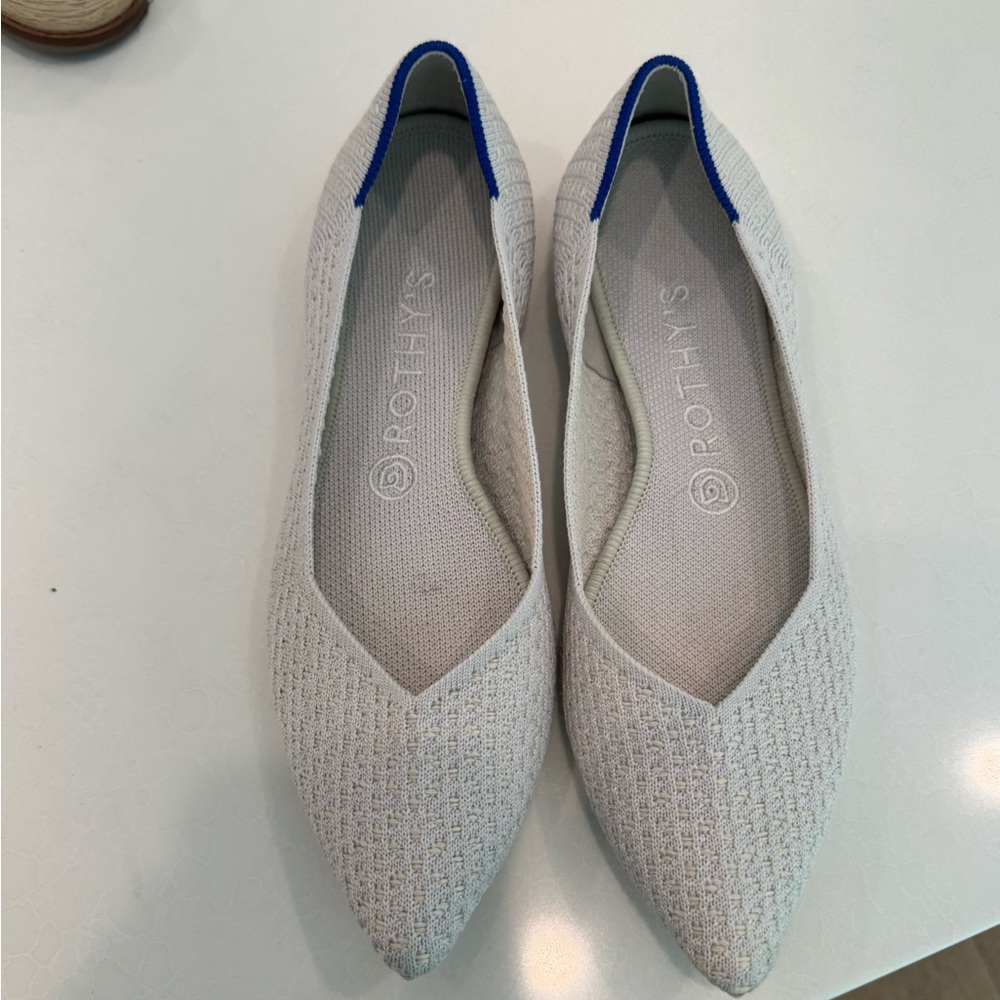Rothy’s Size 9 - The Point color Salt
